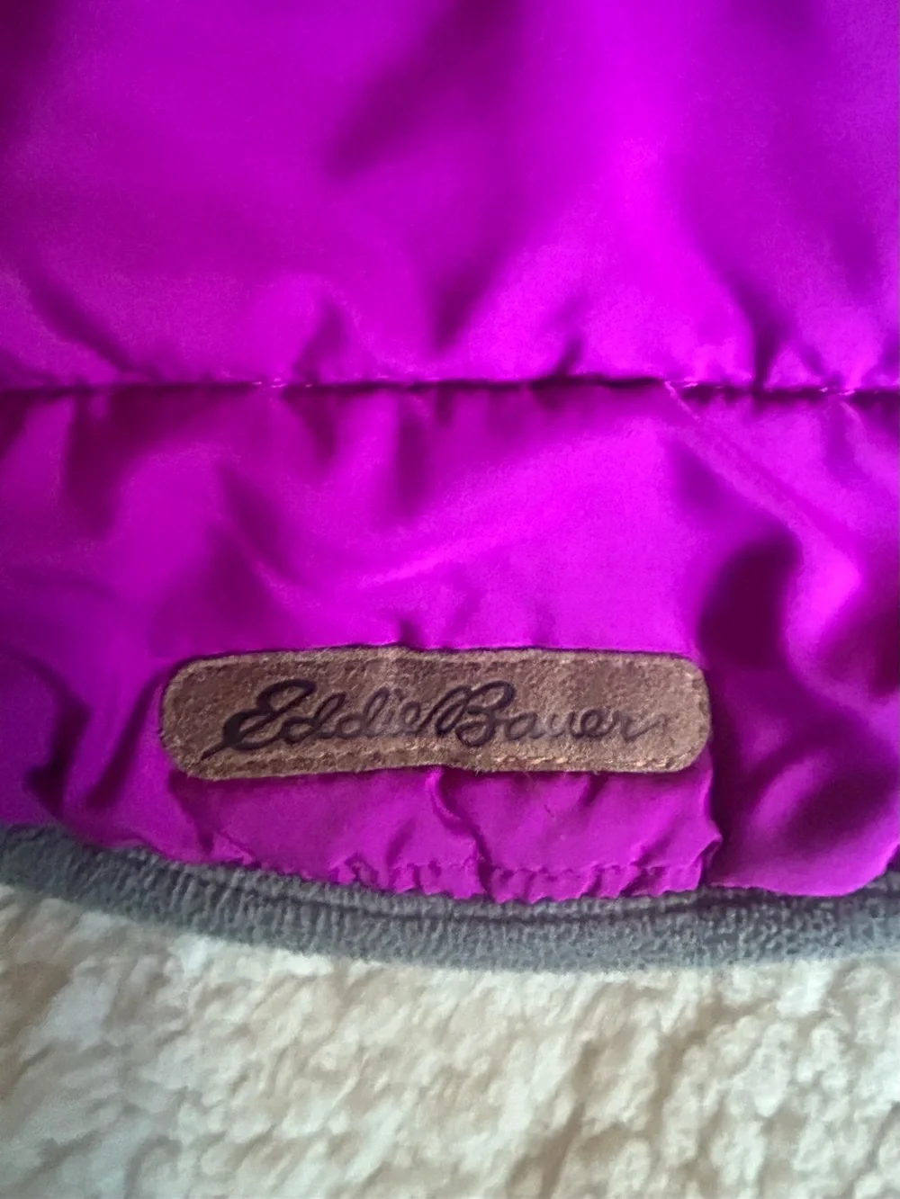 Eddie Bauer puffer jacket M
